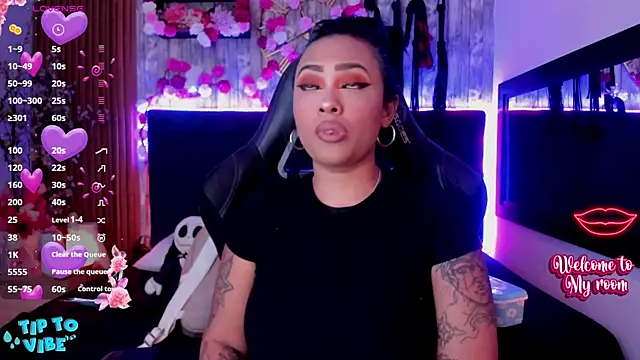 Neko Misaki online show from September 21, 11:45 am