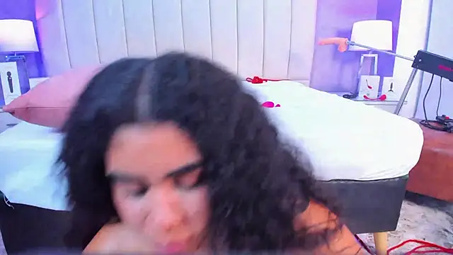 Liana Asaff online show from February 26, 3:21 am