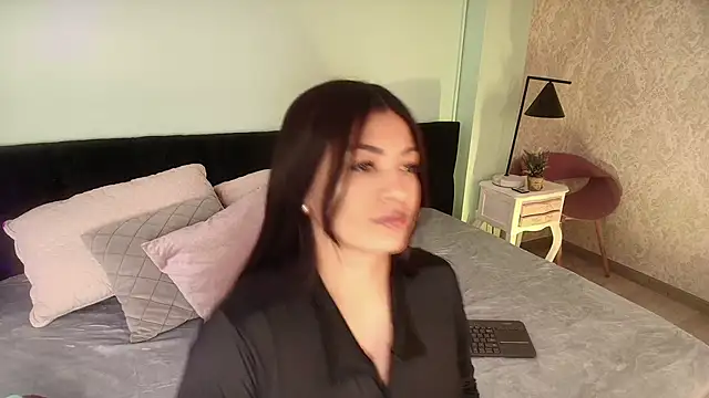 EvaaStevens online show from October 6, 2:47 pm