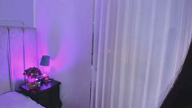 EvaaStevens online show from November 26, 2:51 pm