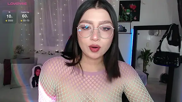 mily thomson b  online show from September 30, 1:54 am