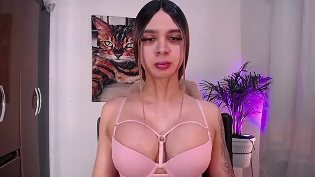 Snapshot of Exotic__XXX chatting on October 5, 9:13 pm Exotic XXX online show from October 5, 9:13 pm