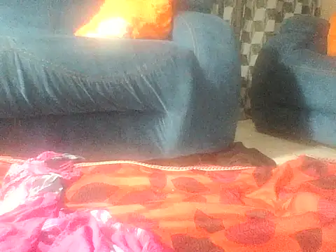 Naivegirrl online show from March 14, 11:53 pm