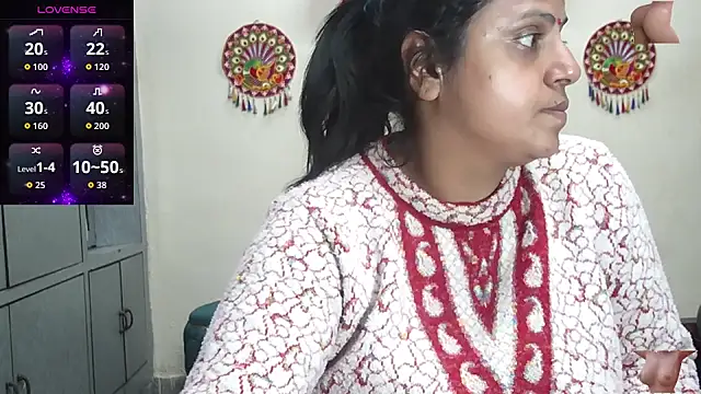 Snapshot of Sexy_komolika chatting on February 13, 3:52 pm Sexy komolika online show from February 13, 3:52 pm