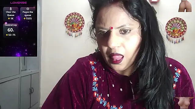 Snapshot of Sexy_komolika chatting on February 24, 2:59 pm Sexy komolika online show from February 24, 2:59 pm