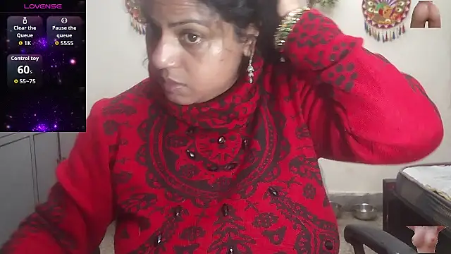 Snapshot of Sexy_komolika chatting on March 4, 1:55 am Sexy komolika online show from March 4, 1:55 am