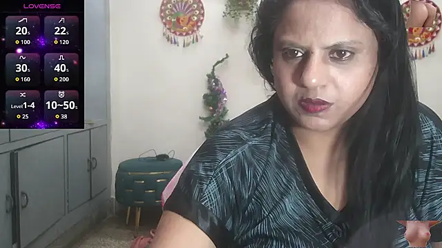 Snapshot of Sexy_komolika chatting on March 6, 11:39 am Sexy komolika online show from March 6, 11:39 am