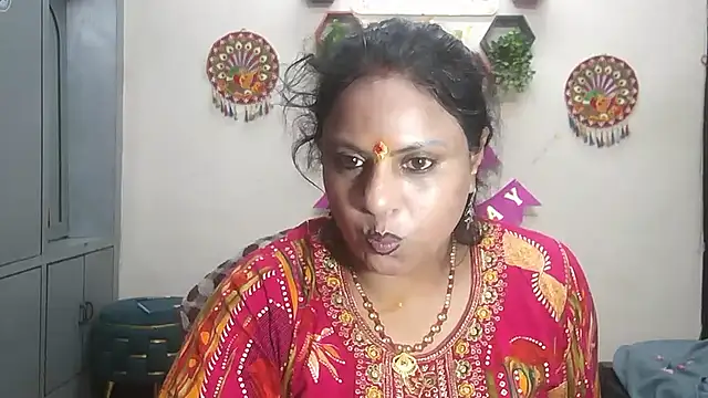 Snapshot of Sexy_komolika chatting on March 28, 3:44 pm Sexy komolika online show from March 28, 3:44 pm