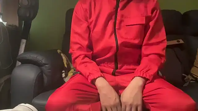 taka32204 online show from September 18, 4:31 pm