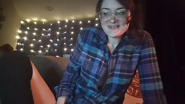 EyaDivine1 online show from December 29, 4:27 am