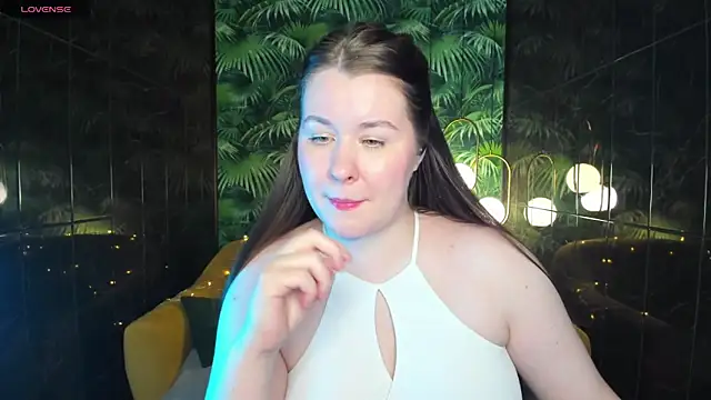 Snapshot of ShedarBrooks chatting on December 26, 9:11 am ShedarBrooks online show from December 26, 9:11 am