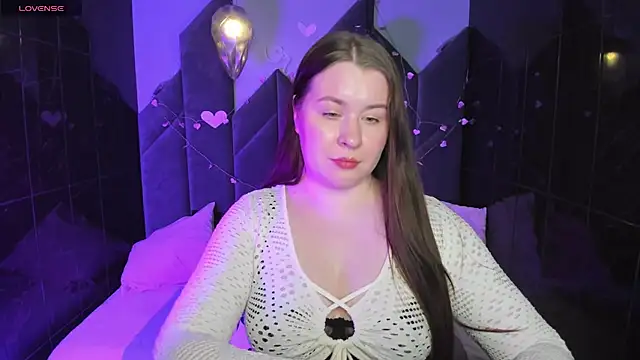 Snapshot of ShedarBrooks chatting on February 17, 8:41 am ShedarBrooks online show from February 17, 8:41 am