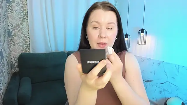 ShedarBrooks online show from June 19, 5:23 am