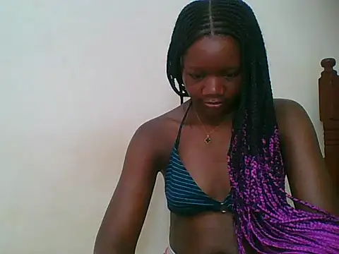 Snapshot of HotJeylee chatting on February 25, 1:50 pm HotJeylee online show from February 25, 1:50 pm