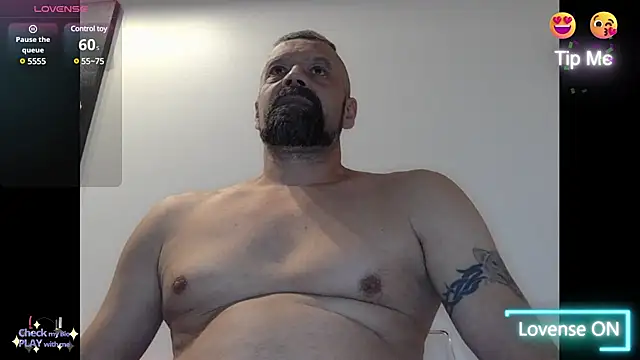 northman1977 online show from December 3, 3:33 pm