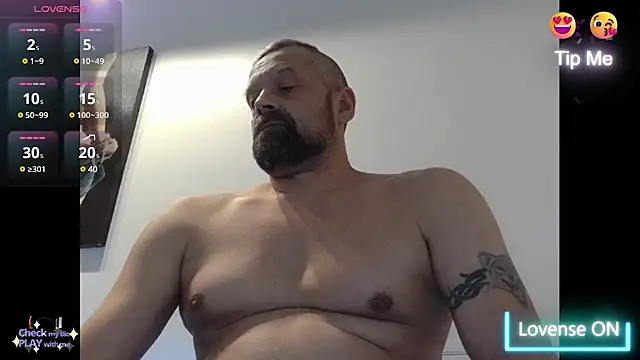 northman1977 online show from December 11, 4:31 pm