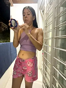 royalgirls x online show from September 20, 1:06 am