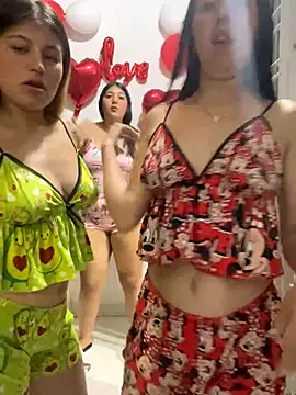 royalgirls x online show from September 23, 2:03 am