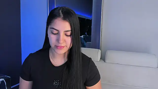 Snapshot of PaulinaDuarte chatting on October 9, 12:03 pm PaulinaDuarte online show from October 9, 12:03 pm