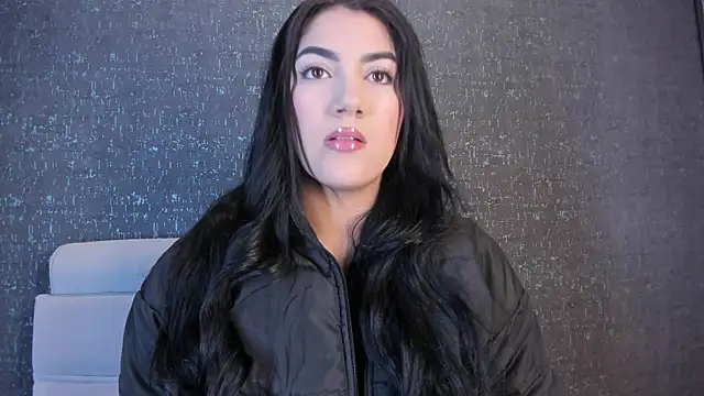 PaulinaDuarte online show from February 12, 11:27 am
