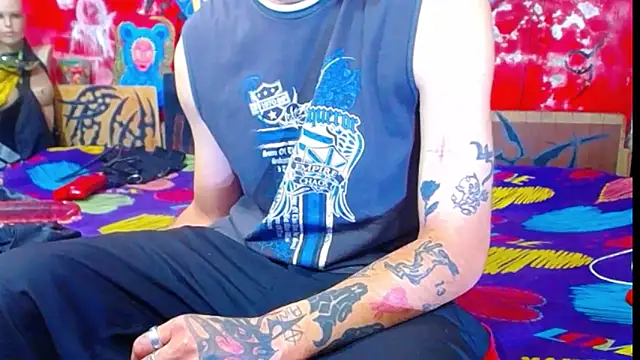 deivid estrada online show from November 4, 4:28 pm