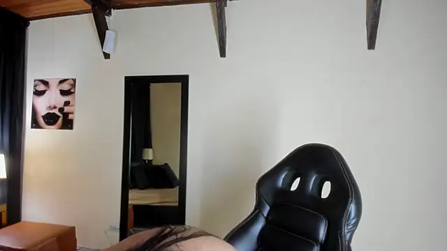 EmiliWilliams online show from October 8, 12:19 am