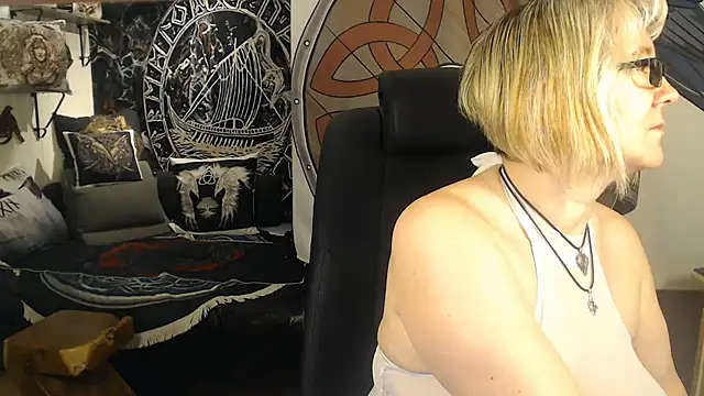 TittenMichelle online show from February 8, 3:21 pm