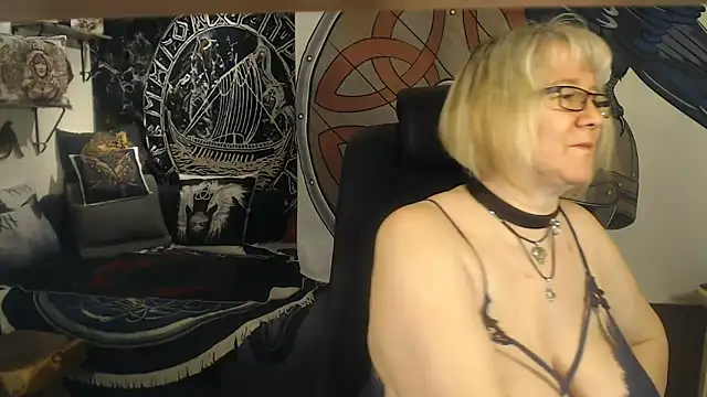 TittenMichelle online show from February 28, 3:15 pm