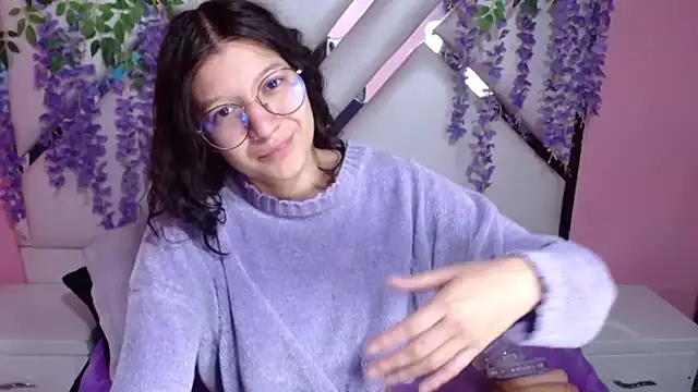 Perla Skinnyy online show from December 21, 3:25 am