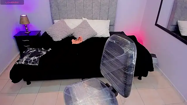 Lana stone  online show from March 9, 3:22 am