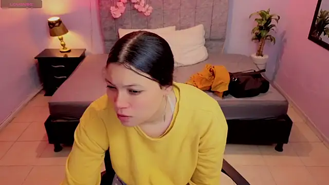 Lana stone  online show from November 3, 3:30 am