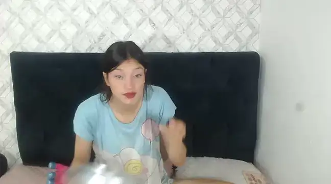 Emma-Wilson online show from February 19, 9:47 pm