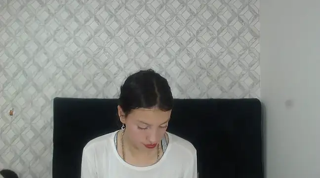 Emma-Wilson online show from February 25, 9:35 pm