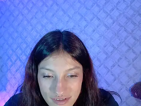 Emma-Wilson online show from March 28, 6:02 am