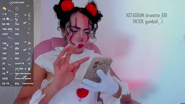 Snapshot of paula_brunette chatting on October 26, 2:50 am paula brunette online show from October 26, 2:50 am