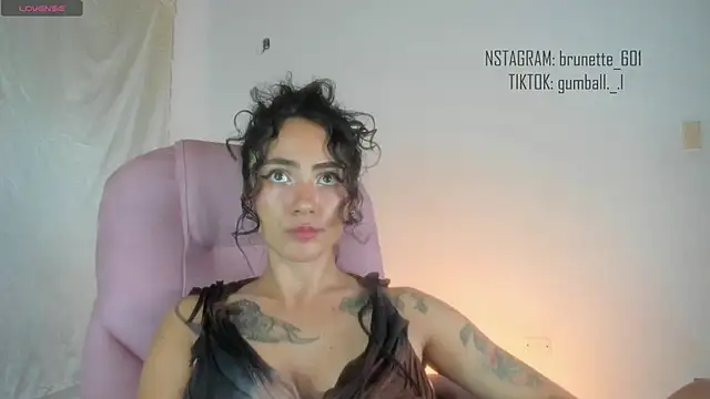 Snapshot of paula_brunette chatting on November 12, 12:55 am paula brunette online show from November 12, 12:55 am