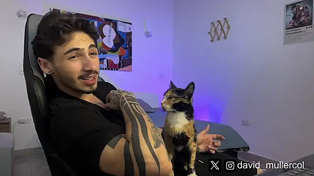 David Brown18 online show from March 2, 10:05 pm