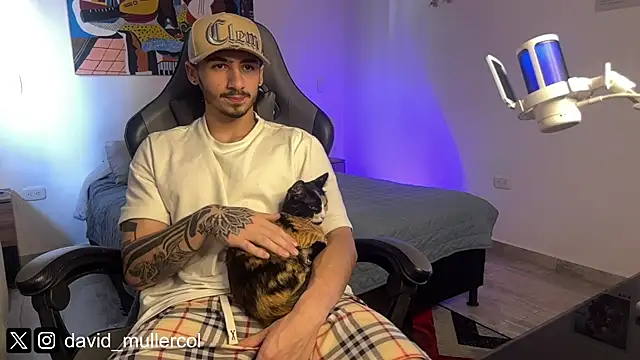 David Brown18 online show from March 16, 9:16 pm