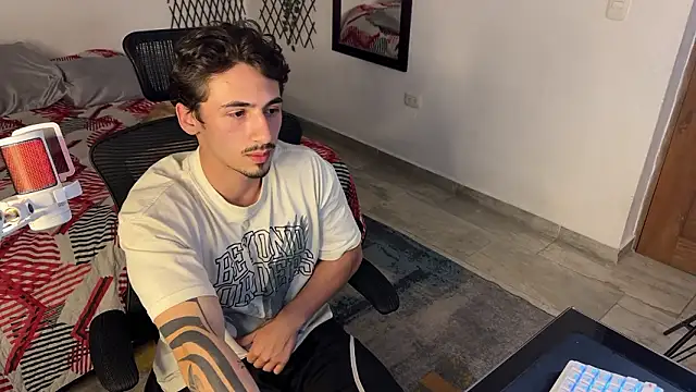 David Brown18 online show from March 20, 1:54 am