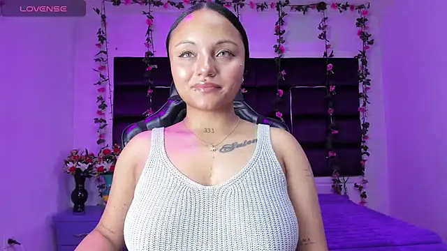 sweelanna   online show from February 19, 1:23 am