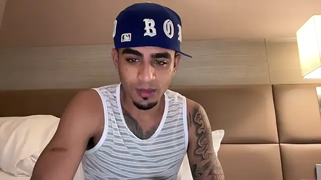 dominic brandd23 online show from October 11, 6:12 am