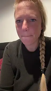 MoniqueLaFee online show from July 29, 4:32 am