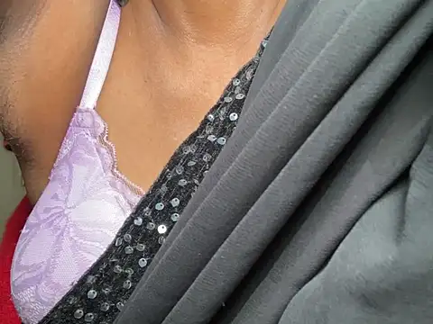 Sexy trisha  7 online show from July 15, 5:40 pm