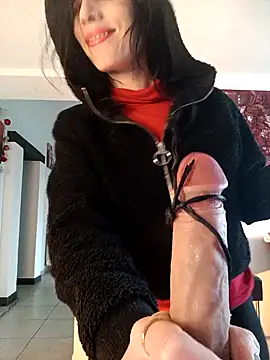 freyamoret online show from December 18, 2:06 pm