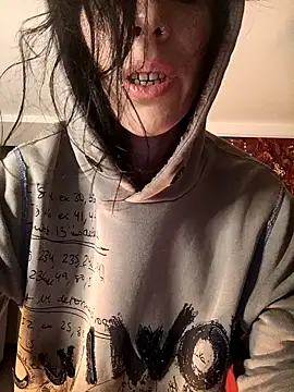 freyamoret online show from December 18, 8:47 pm