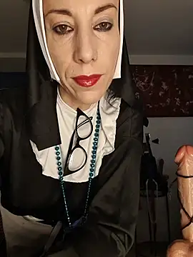 freyamoret online show from July 12, 3:41 am