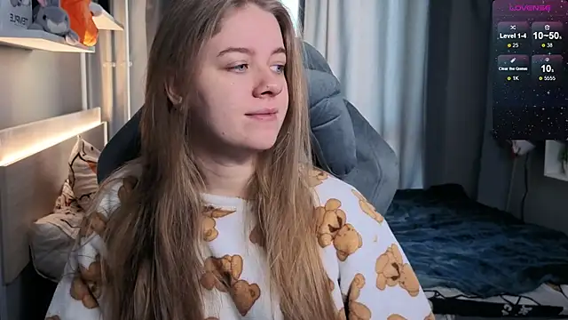 Snapshot of candy_maggie chatting on February 4, 9:38 am candy maggie online show from February 4, 9:38 am