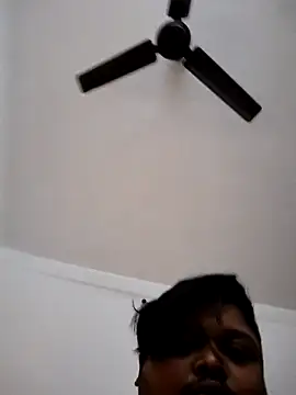 Snapshot of julywwrt chatting on October 11, 9:41 am julywwrt online show from October 11, 9:41 am