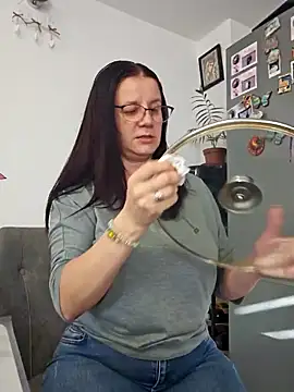 KristenVega online show from October 27, 1:04 pm