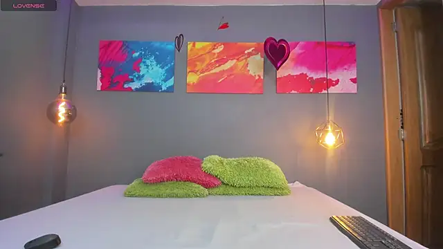 summer lee  online show from December 19, 6:12 pm